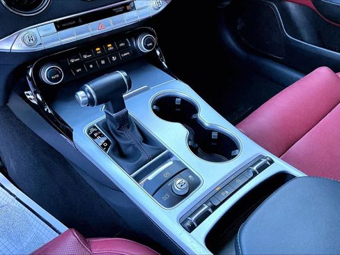 Used 2019 Kia Stinger GT image 15