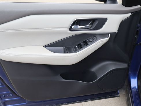 Used 2021 Nissan Rogue SV w/ Premium Package FWD image 20