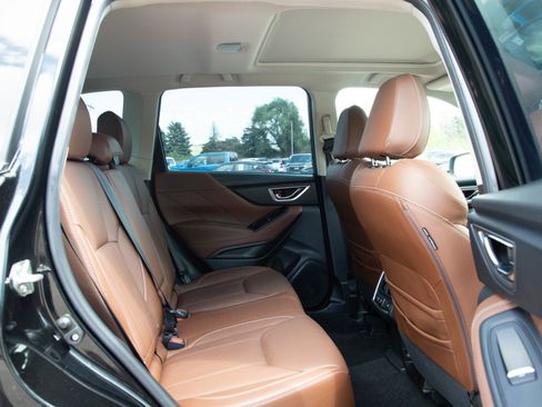 Used 2021 Subaru Forester Touring AWD/4WD image 12