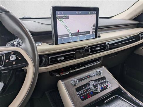 Used 2023 Lincoln Aviator Reserve w/ Equipment Group 201A image 11