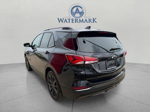Used 2023 Chevrolet Equinox RS FWD image 2