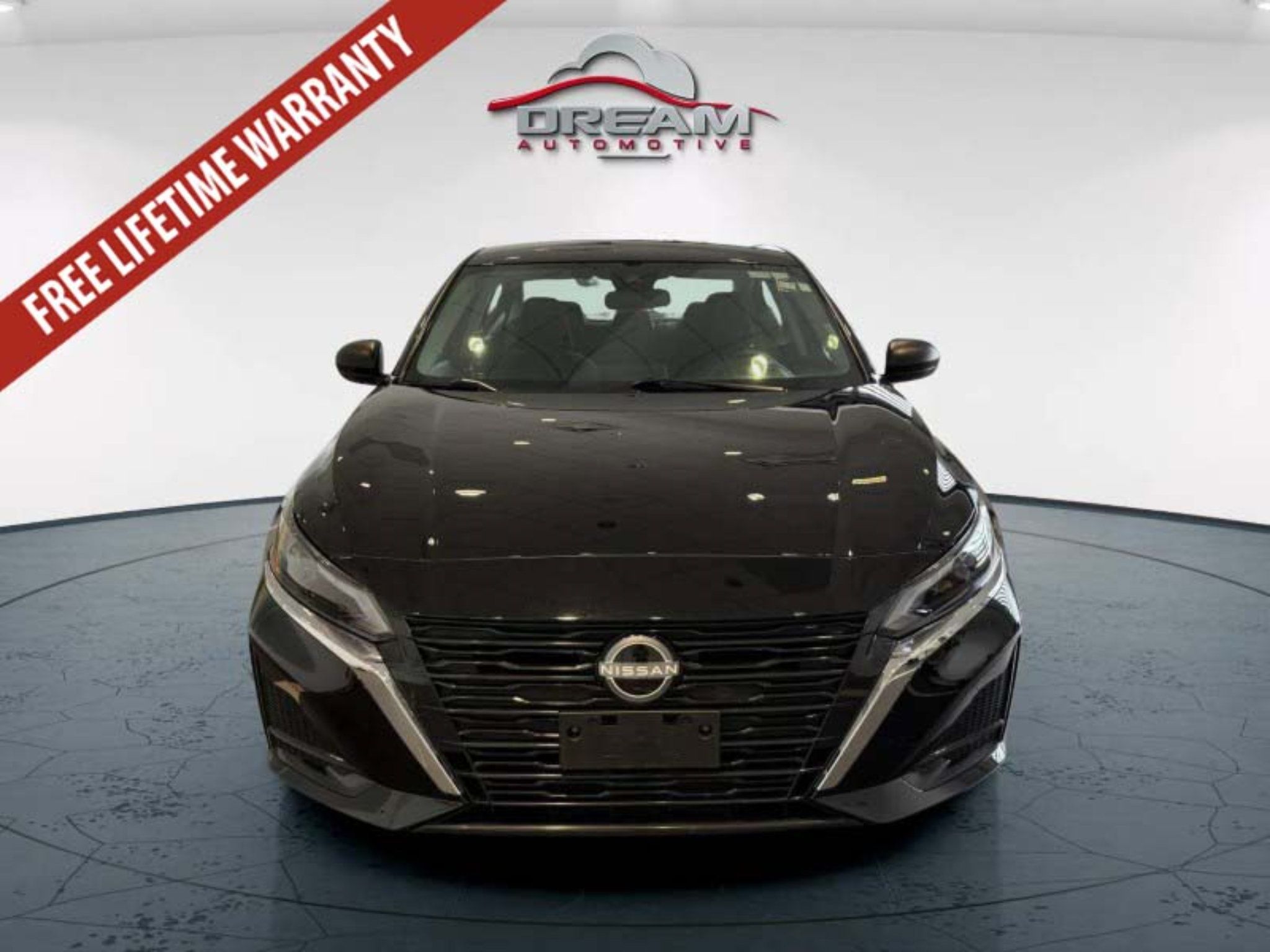 Used 2025 Nissan Altima 2.5 SV AWD/4WD image 3