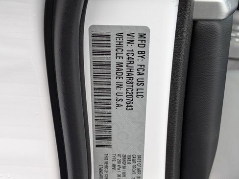 New 2026 Jeep Grand Cherokee Altitude image 33