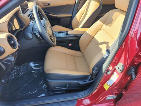 Used 2025 Lexus IS 350 F Sport w/ Navigation Package image 28