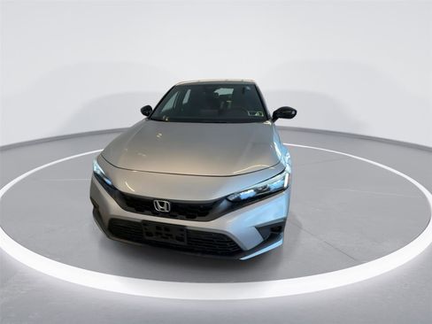 Used 2023 Honda Civic Sport image 2