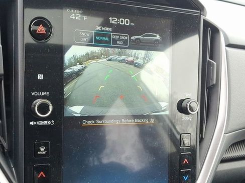 Used 2025 Subaru Crosstrek 2.0i Premium image 18