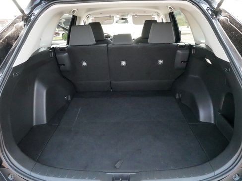 Certified 2025 Toyota RAV4 XLE AWD/4WD image 18