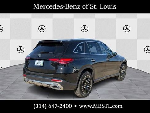 New 2026 Mercedes-Benz GLC 300 4MATIC image 3
