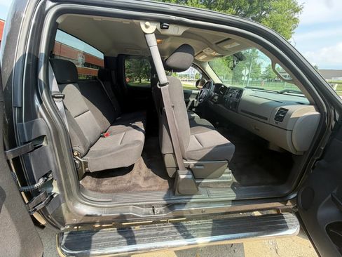 Used 2011 Chevrolet Silverado 1500 LS AWD/4WD image 10