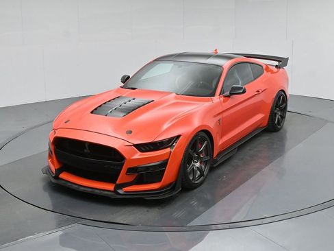 Used 2022 Ford Mustang Shelby GT500 w/ Carbon Fiber Track Pack image 38