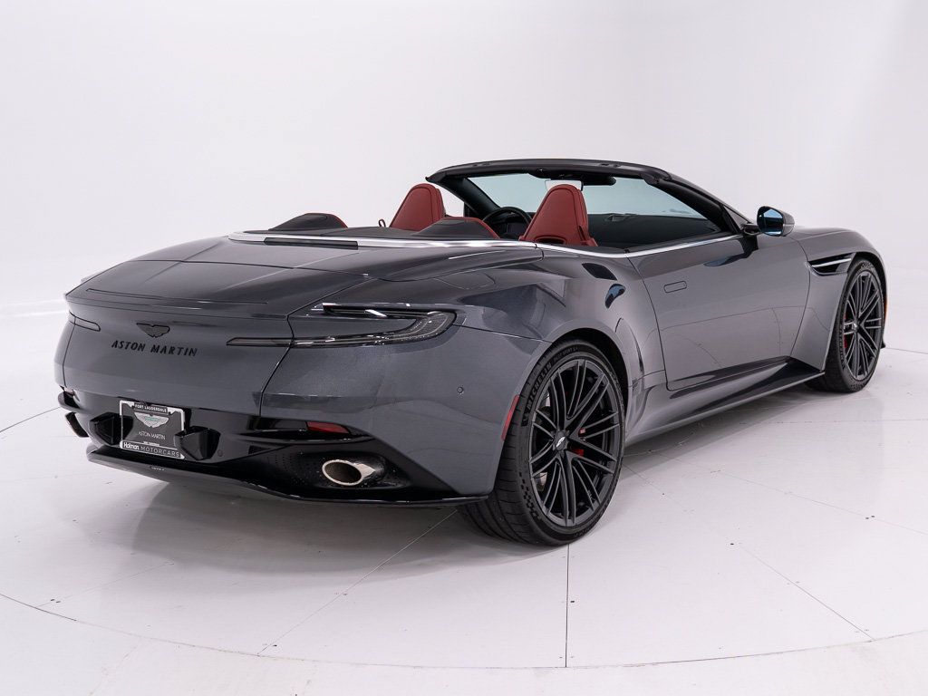 Used 2025 Aston Martin DB12 Convertible RWD image 5