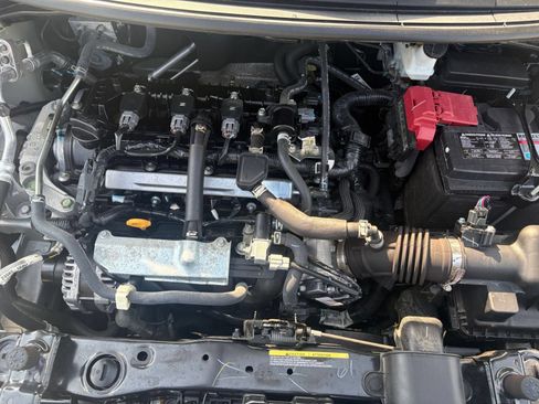 Used 2025 Nissan Versa SV FWD image 30