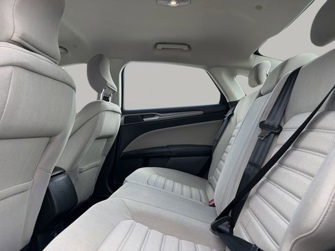 Used 2017 Ford Fusion S FWD image 16