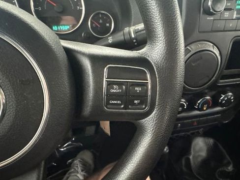 Used 2015 Jeep Wrangler Unlimited Sport AWD/4WD image 29
