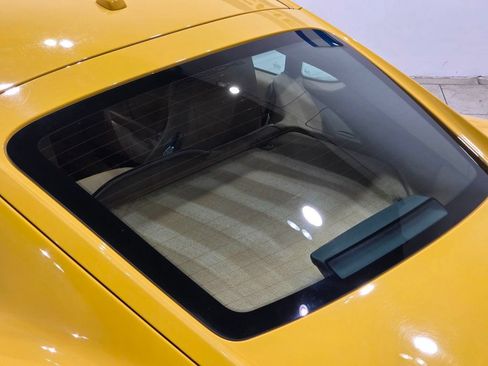 Used 2011 Porsche Cayman RWD image 20