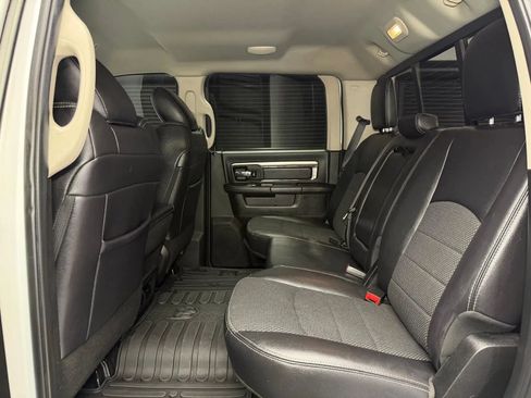 Used 2018 RAM 2500 Big Horn w/ Sport Appearance Group AWD/4WD image 18