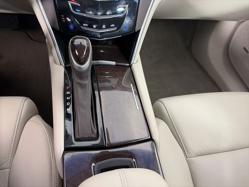 Used 2017 Cadillac XTS Luxury FWD image 24