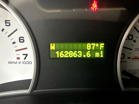 Used 2007 Ford Explorer Sport Trac XLT image 26