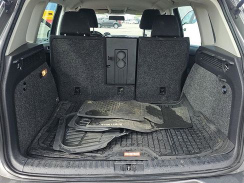 Used 2013 Volkswagen Tiguan SE image 12