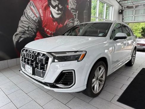 Used 2025 Audi Q7 3.0T Premium Plus w/ Premium Plus Package AWD/4WD image 1