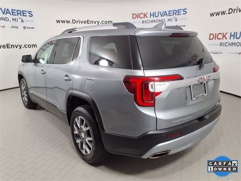 Used 2023 GMC Acadia SLT image 4
