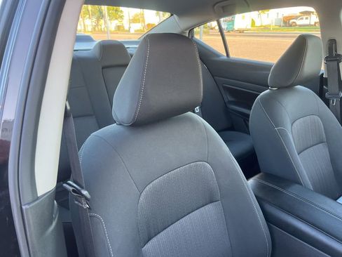 Used 2025 Nissan Altima 2.5 SV FWD image 30