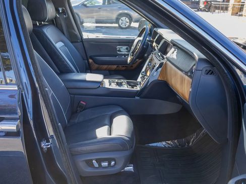 Used 2019 Rolls-Royce Cullinan AWD/4WD image 54