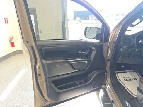 Used 2021 Nissan Titan PRO-4X w/ Pro-4x Convenience Package image 28