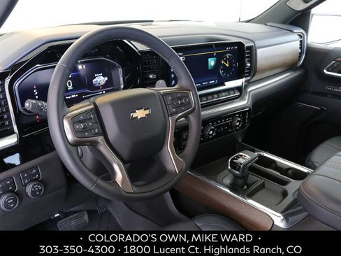 Used 2023 Chevrolet Silverado 1500 High Country w/ High Country Premium Package AWD/4WD image 7