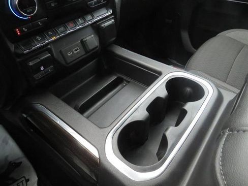 Used 2021 Chevrolet Silverado 1500 RST image 24