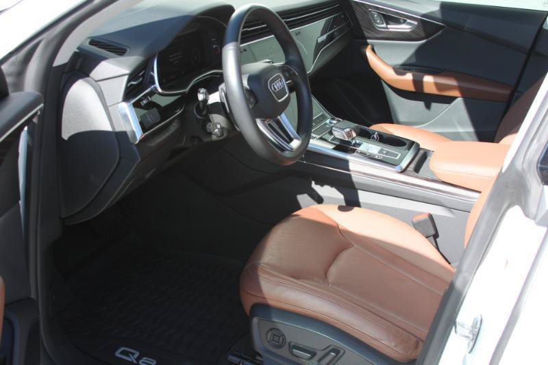 Used 2022 Audi Q8 Premium Plus w/ Premium Plus Package AWD/4WD image 24