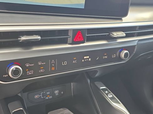 New 2026 Kia Sorento EX FWD image 24