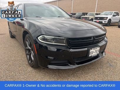 Used 2022 Dodge Charger SXT w/ Blacktop Package