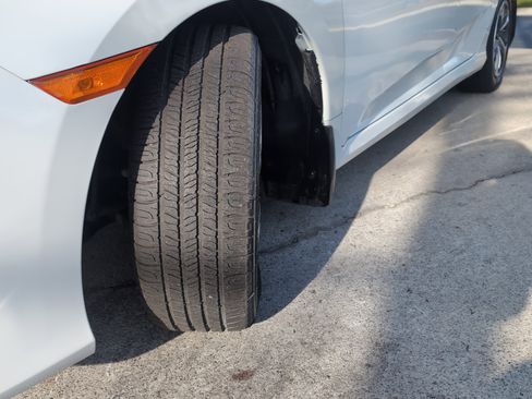 Used 2020 Honda Civic LX image 12