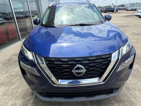 Used 2023 Nissan Rogue SV w/ SV Premium B Package FWD image 6