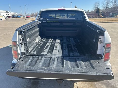 Used 2014 Honda Ridgeline SE image 25