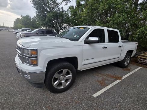 Used 2015 Chevrolet Silverado 1500 LTZ w/ LTZ Plus Package AWD/4WD image 3
