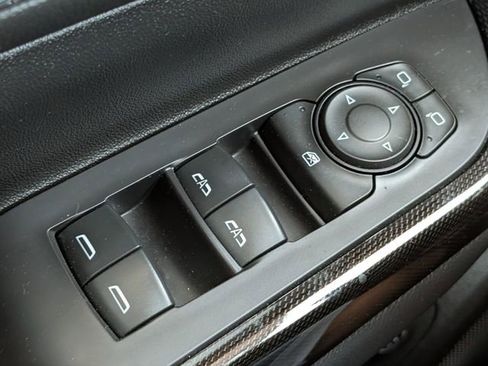 Used 2021 GMC Acadia AT4 image 22