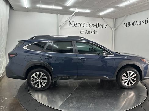 Used 2025 Subaru Outback Premium AWD/4WD image 8