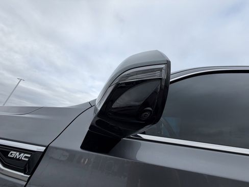 Used 2021 GMC Yukon Denali w/ Denali Ultimate Package image 9