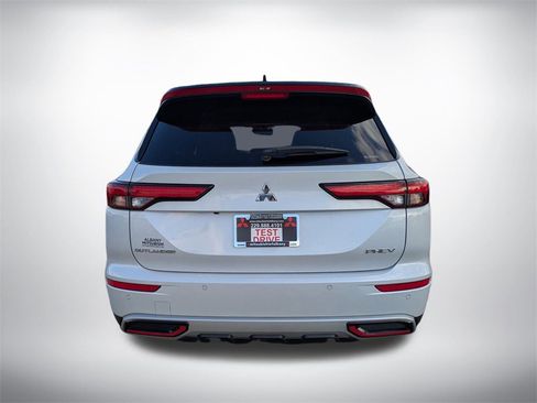 Used 2023 Mitsubishi Outlander Ralliart image 4