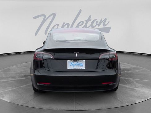 Used 2018 Tesla Model 3 Mid Range RWD image 7
