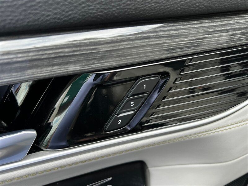 Used 2022 Jeep Wagoneer Series II w/ Premium Group I AWD/4WD image 28