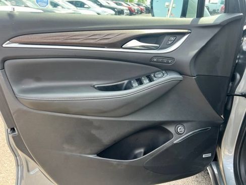 Used 2024 Buick Enclave Avenir w/ Avenir Technology Package AWD/4WD image 24