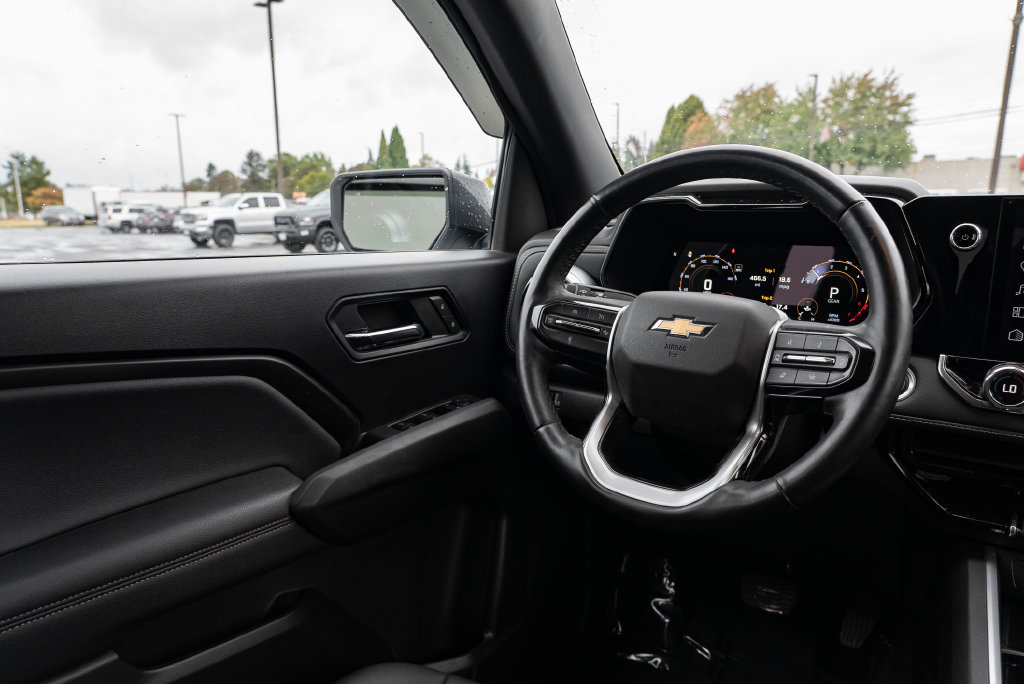 Used 2024 Chevrolet Colorado LT w/ LT Convenience Package III AWD/4WD image 11