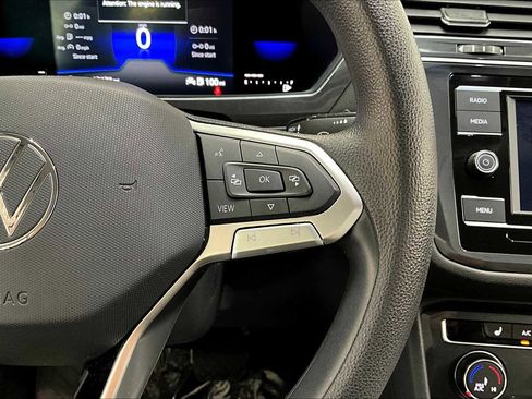 Used 2022 Volkswagen Tiguan S image 21