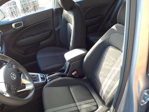New 2026 Hyundai Venue SEL FWD image 9
