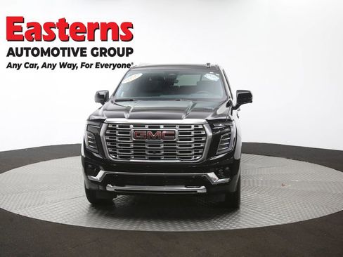 Used 2025 GMC Yukon XL Denali w/ Denali Reserve Package AWD/4WD image 61