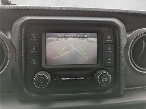 Used 2021 Jeep Wrangler Unlimited Sport image 18