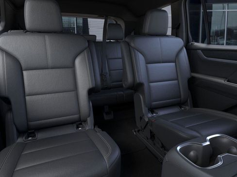 New 2026 GMC Acadia Elevation w/ Elevation Premium Package AWD/4WD image 17